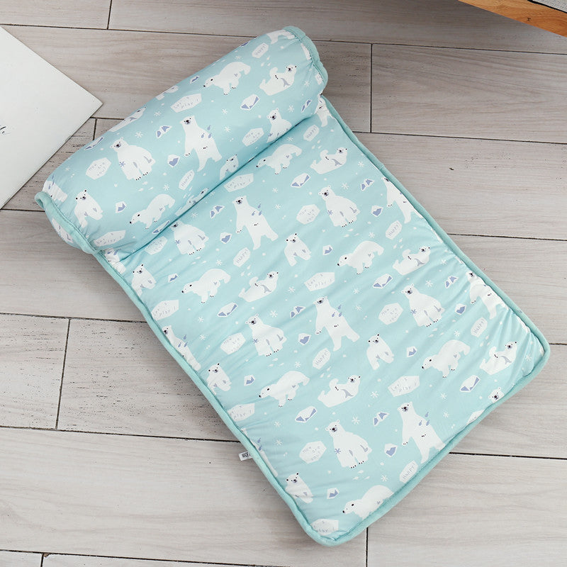 Breathable ice silk cooling mat for dogs and cats during warm weather - Green and White Bear