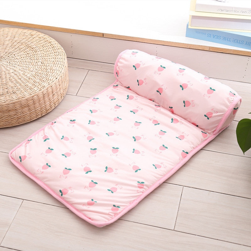 Breathable ice silk cooling mat for dogs and cats during warm weather - Pink